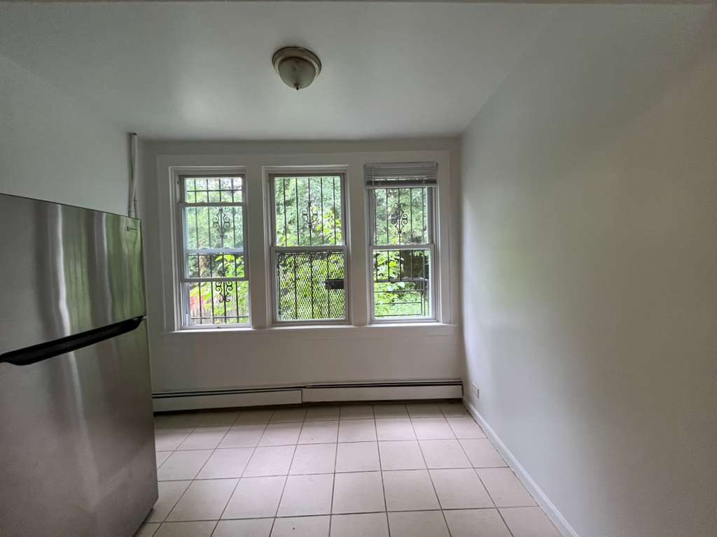 Building Photo - 31 Van Nostrand Ave