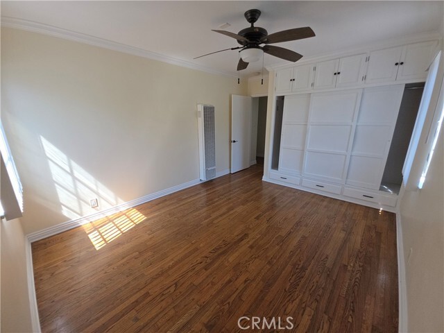 Building Photo - 575 Levering Ave