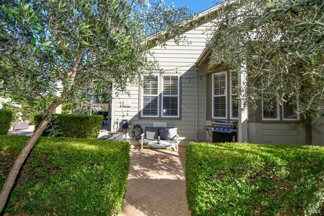Building Photo - 1571 Voorhees Cir