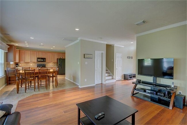 Building Photo - 174 E Spindle Tree Cir