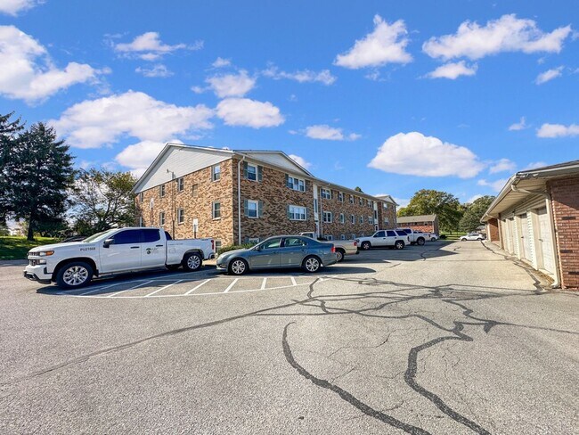 Building Photo - Cozy & Affordable 2-Bedroom Apartment at The Oaks on Davidson – Greensburg, IN