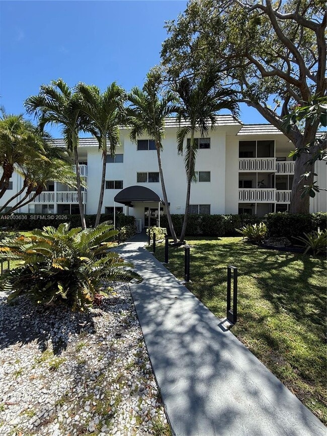 Building Photo - 200 Galen Dr