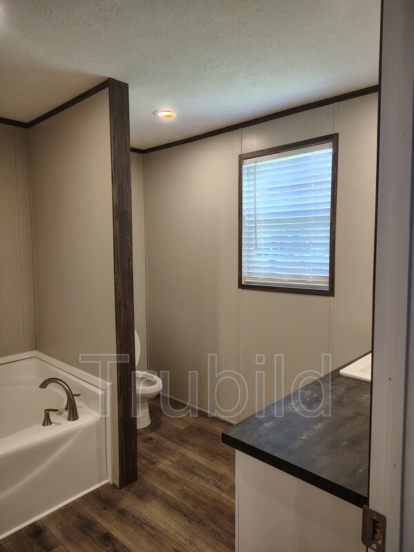 Building Photo - 9 Poole Cir