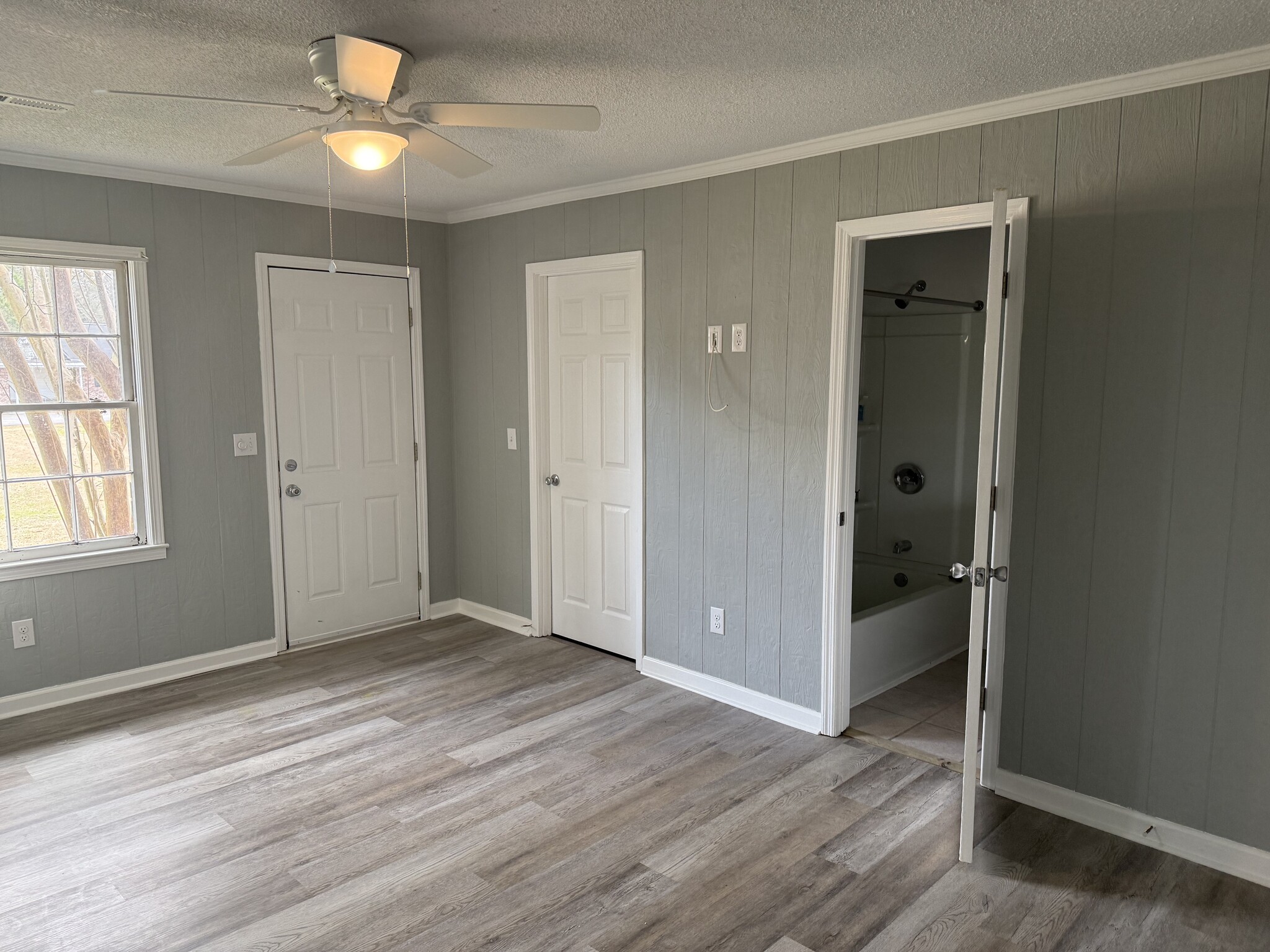 Building Photo - 5120 Rivers Ave