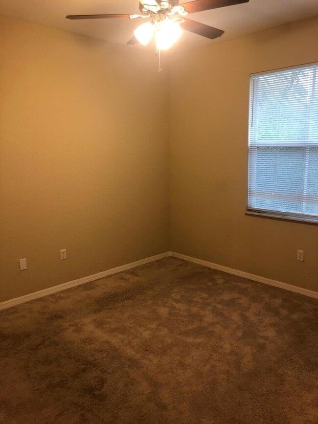 Building Photo - 253 Lake Monterey Cir