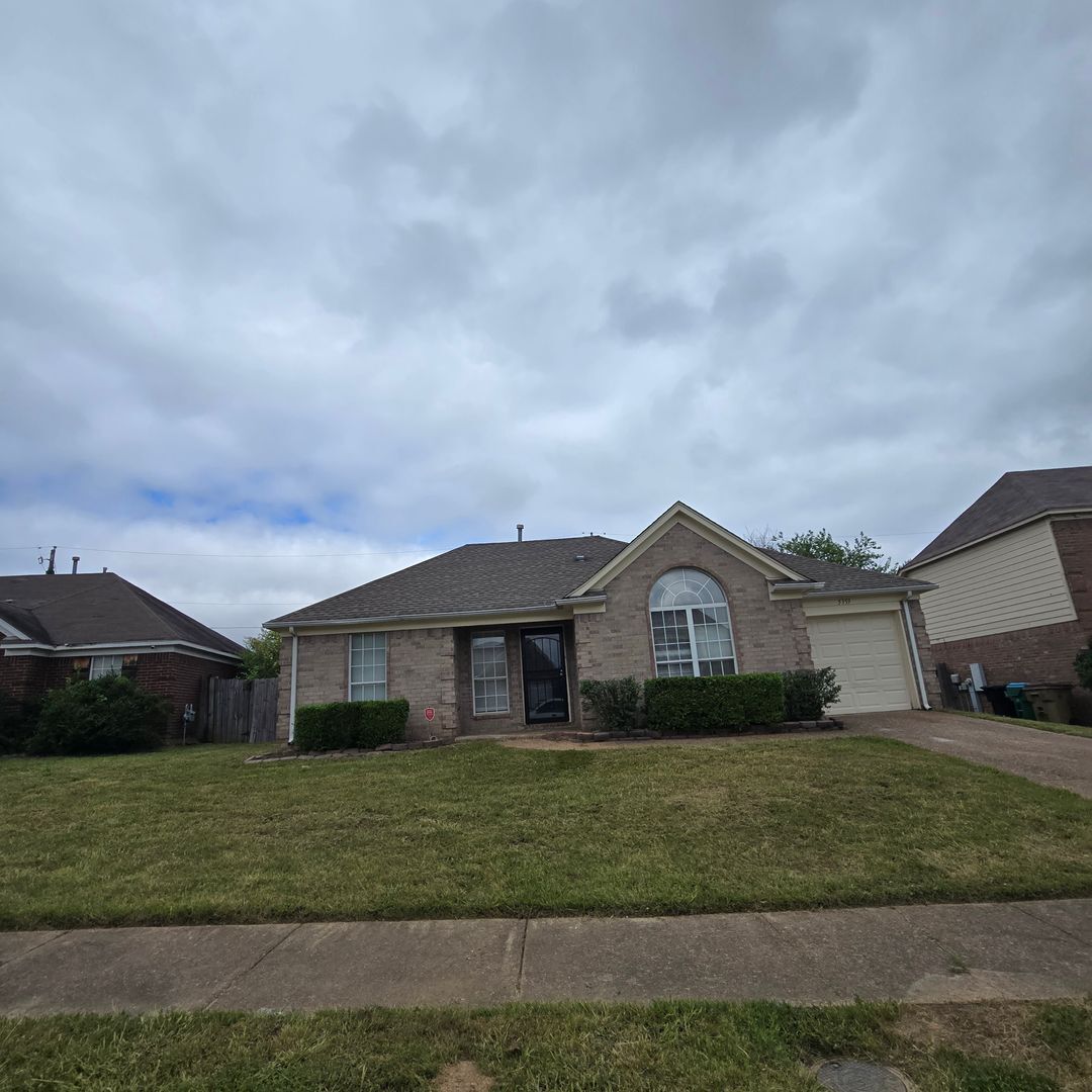 Building Photo - 5359 Farm Ridge Dr