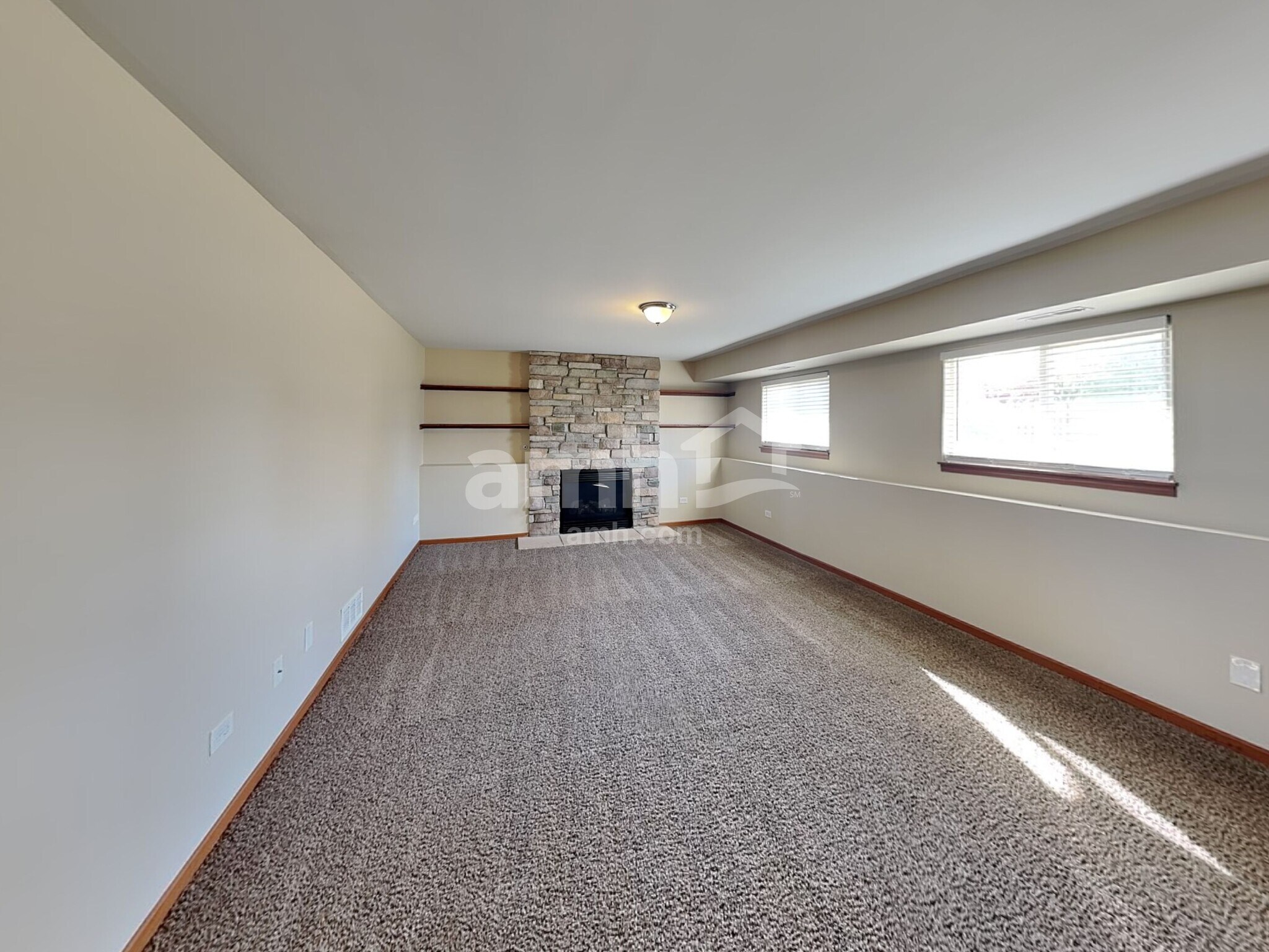 Building Photo - 26251 W Bayberry Ct