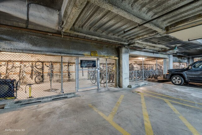 Building Photo - 130 S Canal St