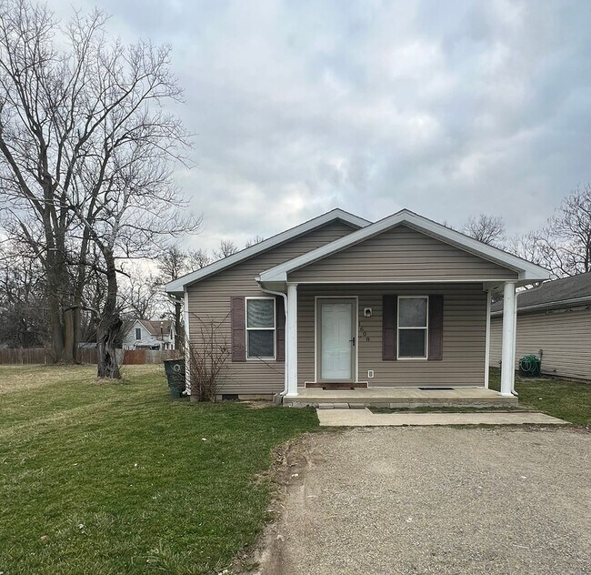 Primary Photo - 3 Bed 1 Bath, Section 8 Accepted!!!