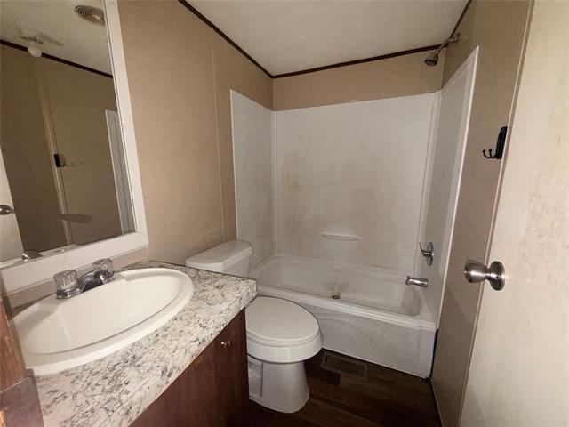 Building Photo - 541 Simmons Dr