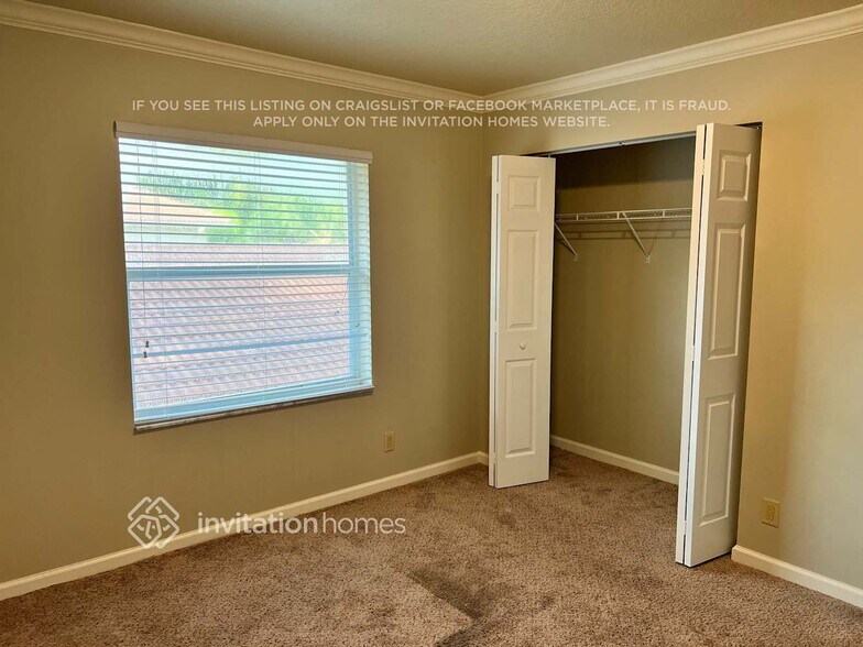 Building Photo - 107 Hidden Hollow Dr