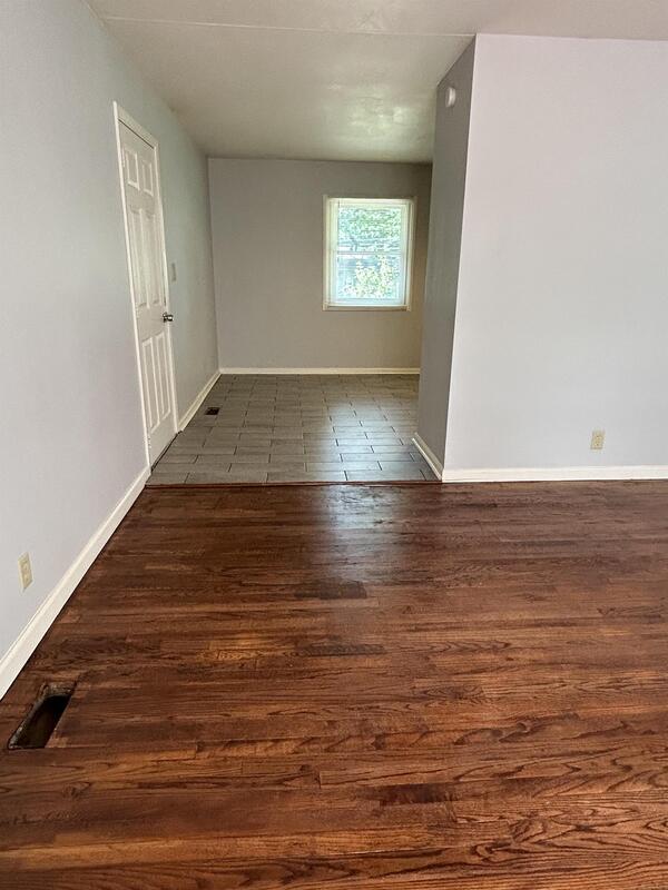 Building Photo - 8704 E 92nd St