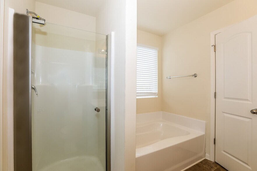 Building Photo - 110 Betty Ann Ln