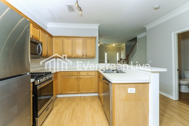 Building Photo - 1972 Drennon Ave