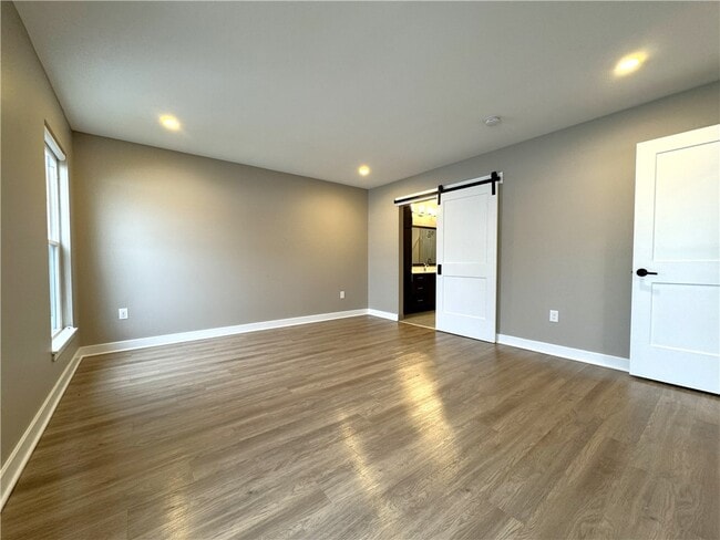 Building Photo - 540 Championship Dr