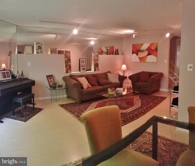 Building Photo - 10452 Parthenon Ct