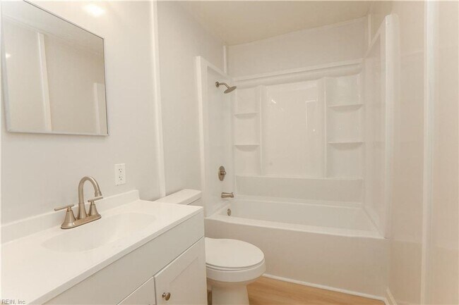Building Photo - Cozy 2-Bedroom with Modern Upgrades