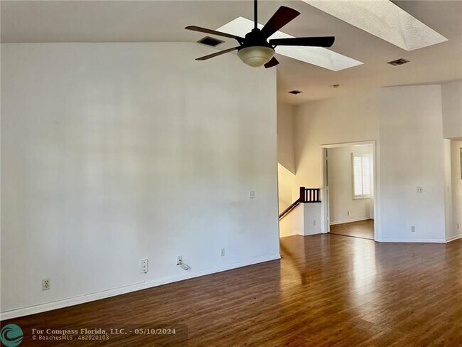 Building Photo - 5307 Buckhead Cir