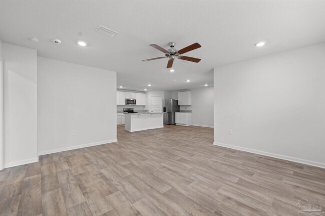 Building Photo - 7349 Lakeside Oak Ct