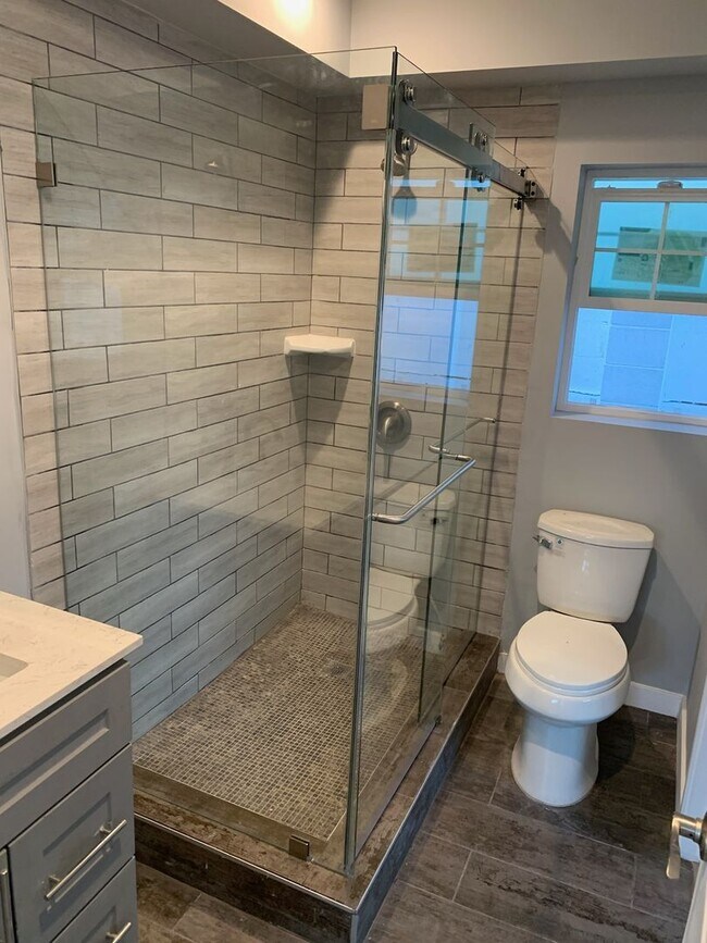 Building Photo - Estara Ave