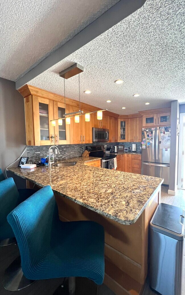 Building Photo - 2731 NE 14th Street Causeway