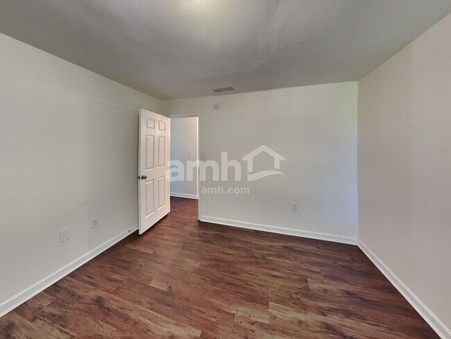 Building Photo - 4479 Cabinwood Turn