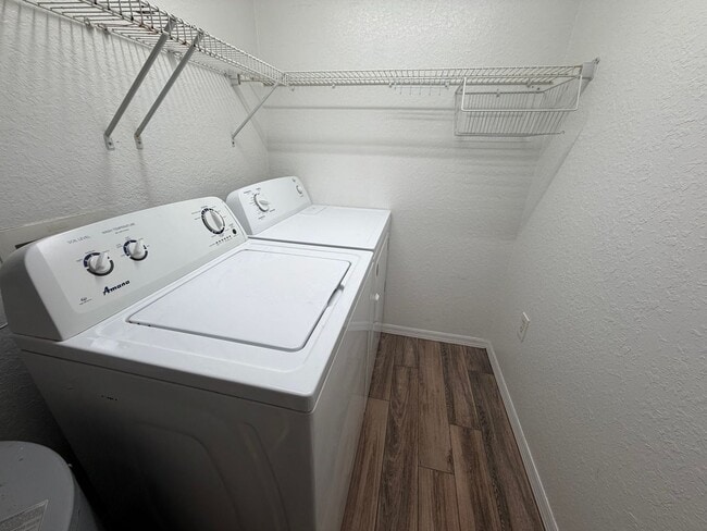 Building Photo - ANNUAL RENTAL - KEY ROYAL CONDO -THIRD FLOOR- 2 BED-1 BATH