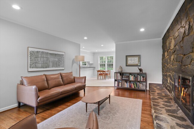 Building Photo - 4203 Maple Tree Ct
