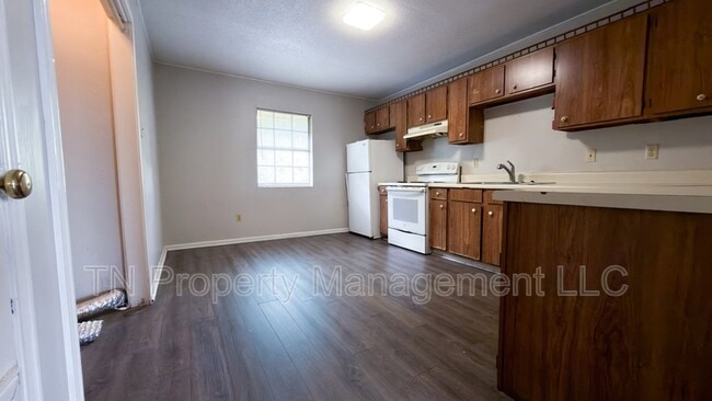 Building Photo - 204 Cantal Dr