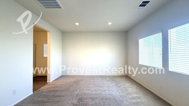 Building Photo - 10732 Quarter Horse Ave