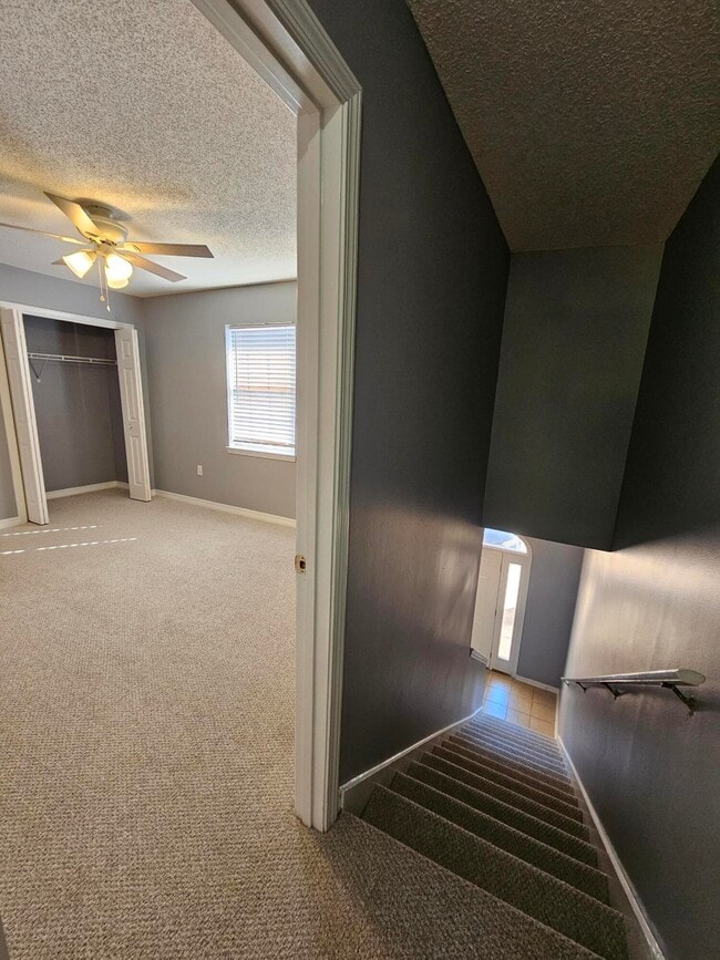 Building Photo - 129 Noblat Dr