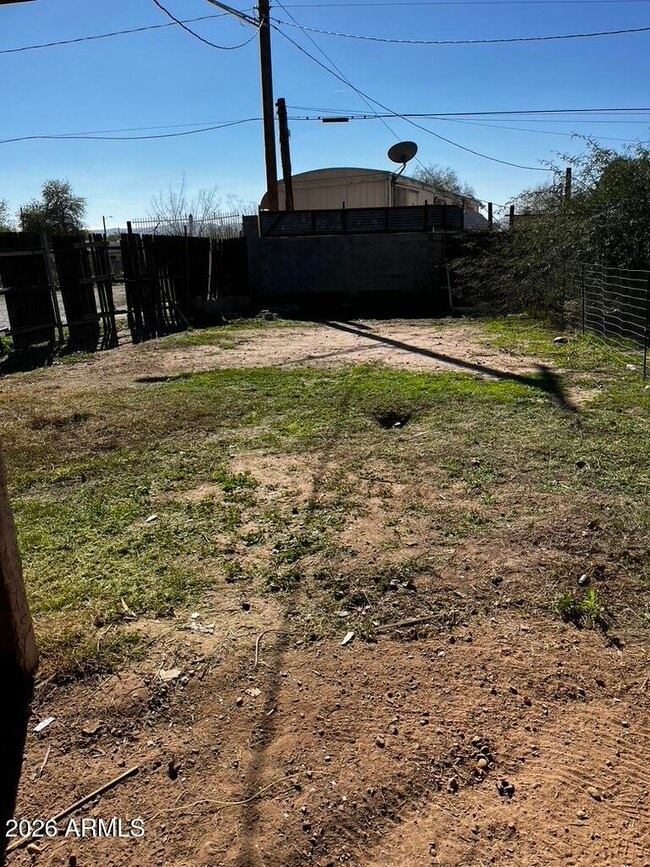 Building Photo - 241 E Elwood St