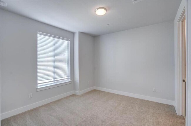 Building Photo - 4012 Manifest Ln