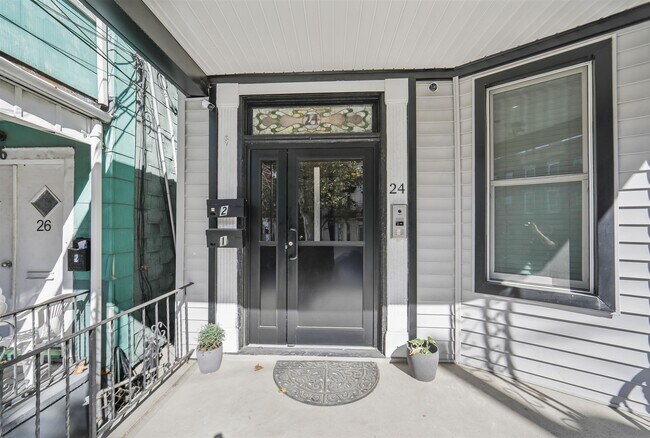 Building Photo - 24 Belmont Ave
