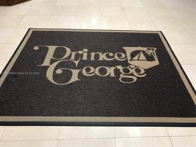 Building Photo - 1865 S Ocean Dr