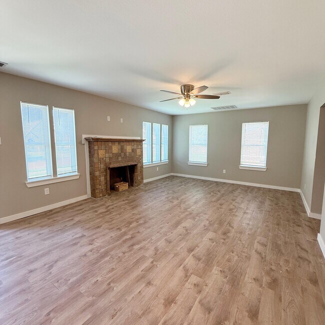 Building Photo - 2222 16th St