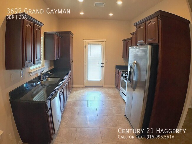 Building Photo - 3692 Grand Cayman Ln