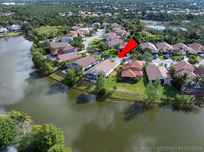 Building Photo - 2096 NW Marsh Rabbit Ln
