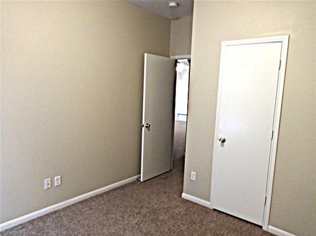 Building Photo - 21706 Oakbridge Park Ln