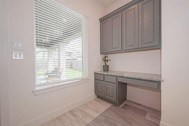 Building Photo - 2203 Crystal Reef Ct
