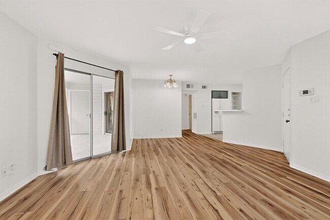 Building Photo - 2450 Wickersham Ln