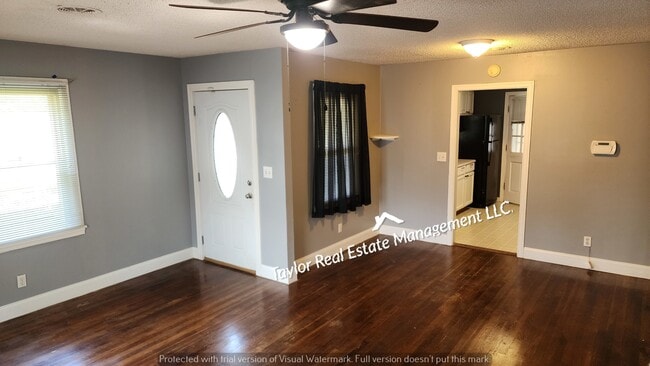 Building Photo - 1154 Hermitage Dr