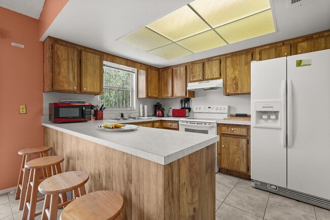 Building Photo - 11891 Atlin Dr