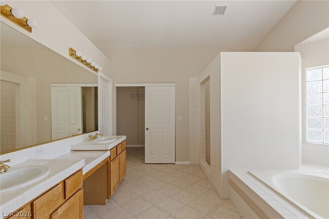 Building Photo - 2009 Sedona Creek Cir