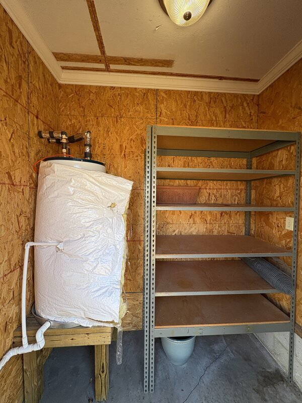 Building Photo - 604 Melton St