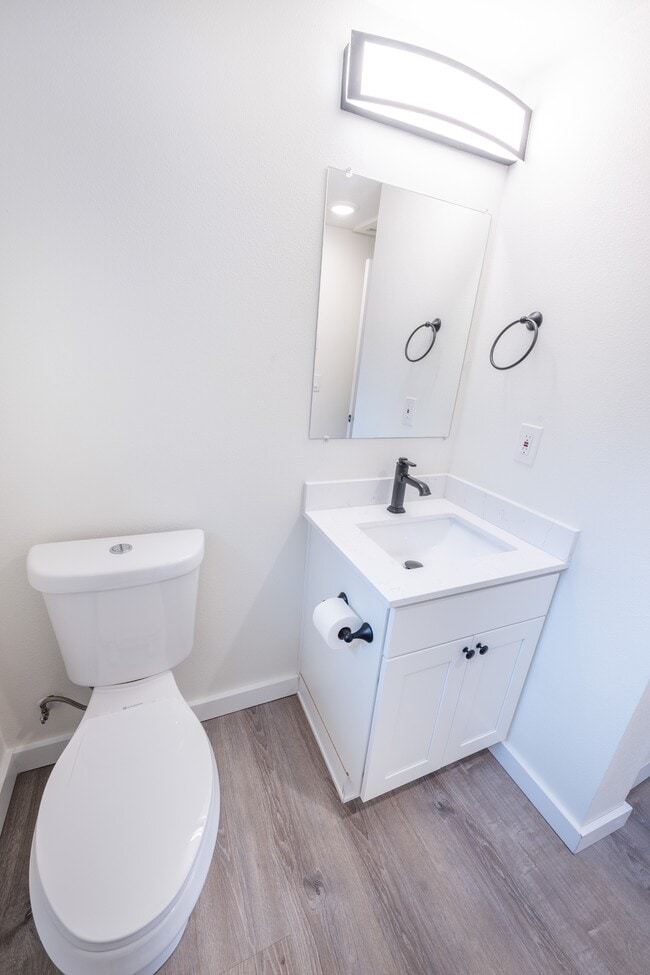 Building Photo - 1413 SW Cambridge St