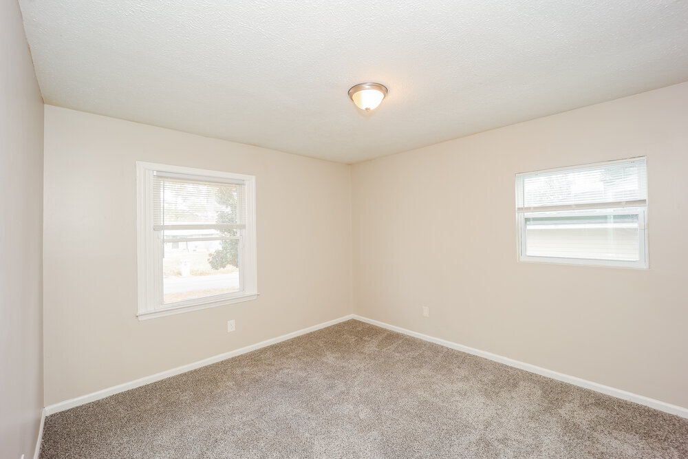 Building Photo - 8203 Sussex Dr