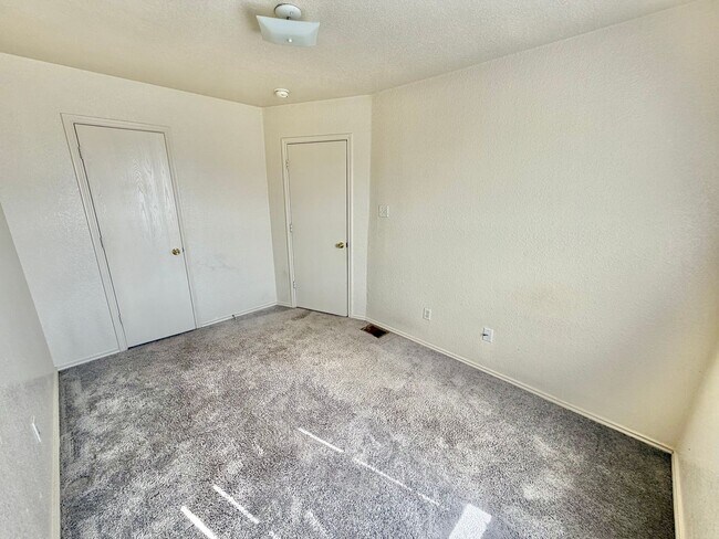 Building Photo - 4302 Alan Kent Dr