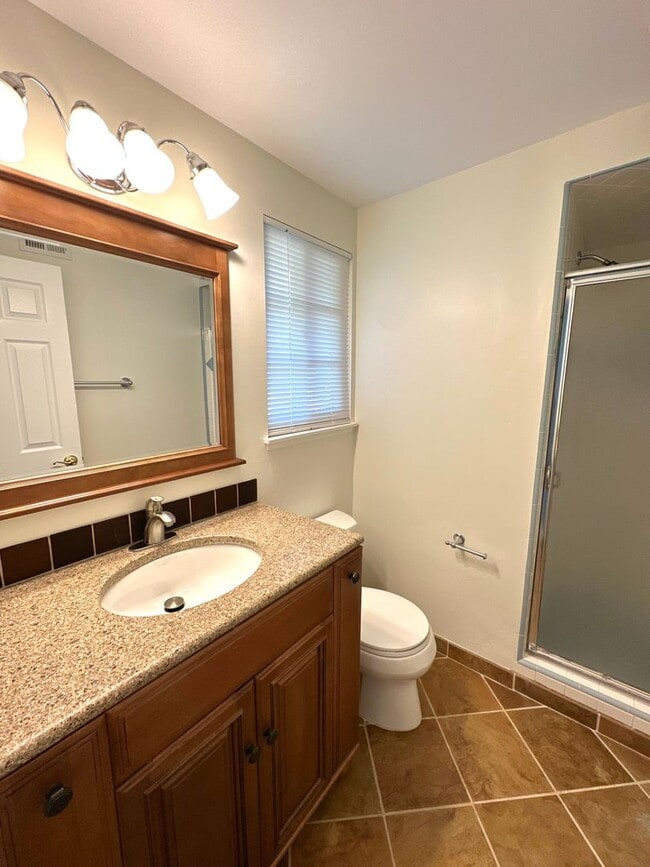 Building Photo - Updated Goleta Home Located in Desirable Santa Barbara Shores