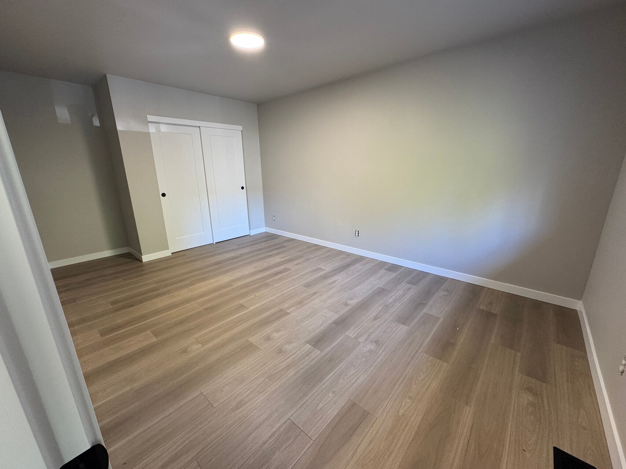 Building Photo - 18208 56th St Ct E